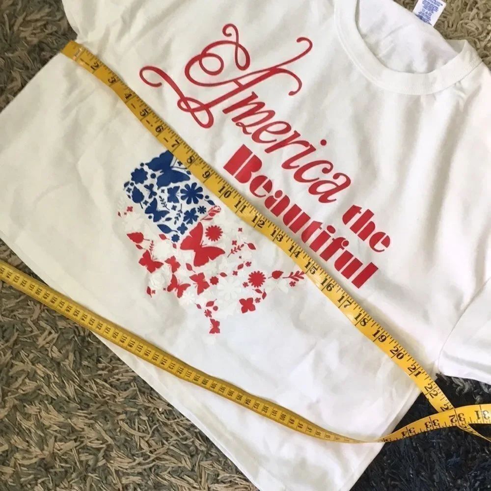 Free with Purchase America the Beautiful Cropped Tee L - Picture 6 of 8